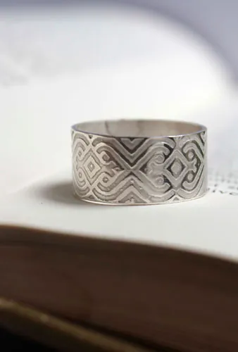 El sello del sultán, anillo arabesco oriental en plata