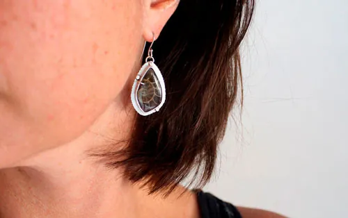 El susurro del mar, aretes infinito marino en plata y amonita