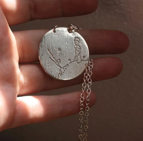 El volcán del Principito, collar las emociones según Saint-Exupéry en plata
