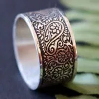 En la ruta de la seda, anillo cachemir oriental en plata
