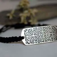 Enguerrand, pulsera medieval en plata y macramé