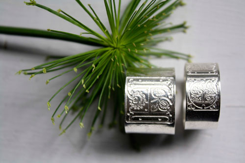 Enluminura medieval, anillo iluminura de la Edad Media en plata