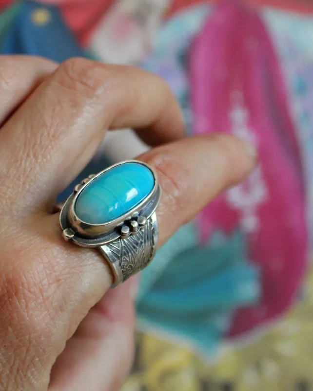 Entre el cielo y el mar, anillo náutico en plata y ágata azul