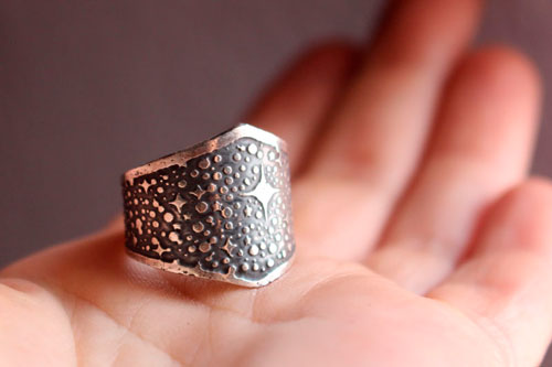 Eres polvo de estrellas, anillo estrellas de la Vía Láctea en plata