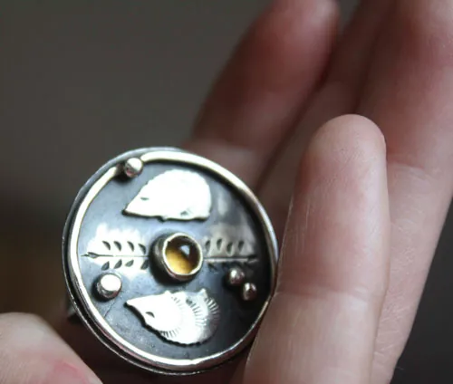 Erizo de otoño, anillo tótem animal en plata y citrino