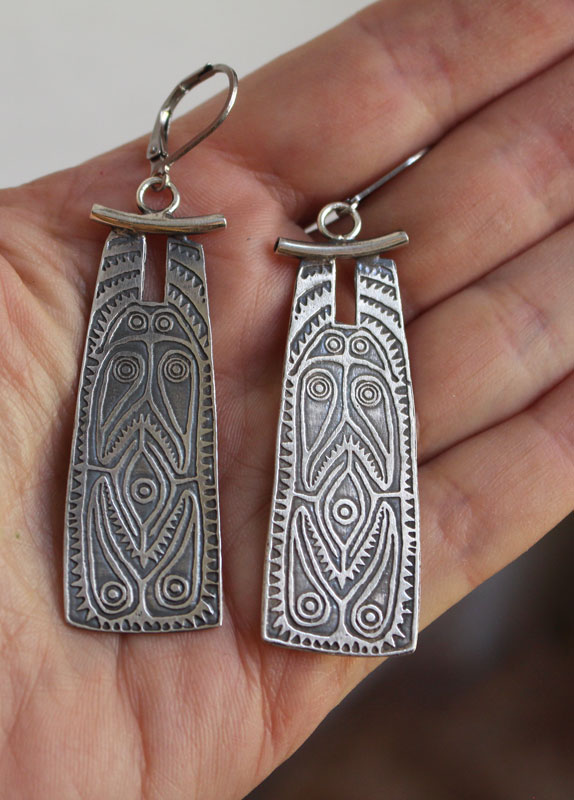 Escudo oceánico, aretes escudo tribal en plata
