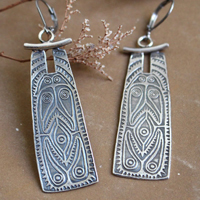 Escudo oceánico, aretes escudo tribal en plata