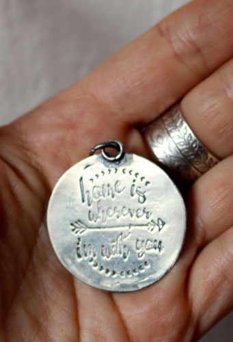 Estoy en casa en cualquier lugar donde estoy contigo, collar oso en plata