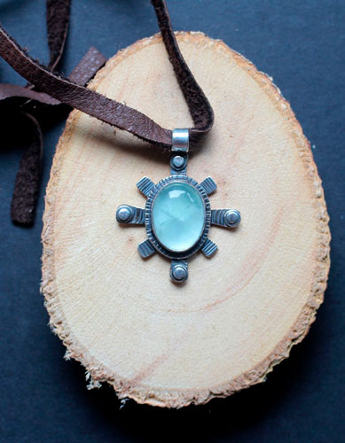 Estrella, collar celeste en plata y fluorita