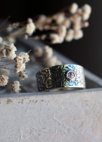 Eternity, pomegranate ring in silver and diamond