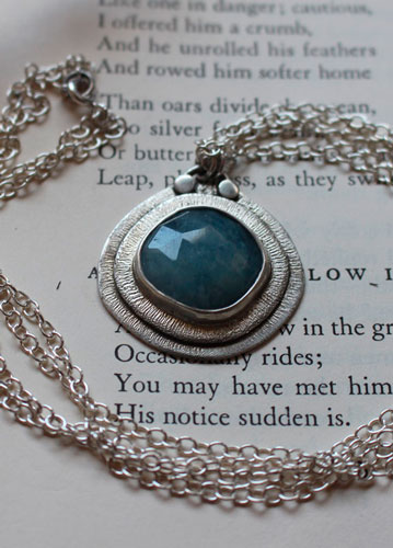 Eye of the sea, marine life necklace in silver and aquamarine