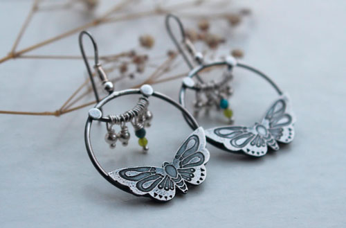 Farandole, butterfly earrings in silver, yellow agate, green agate and amazonite