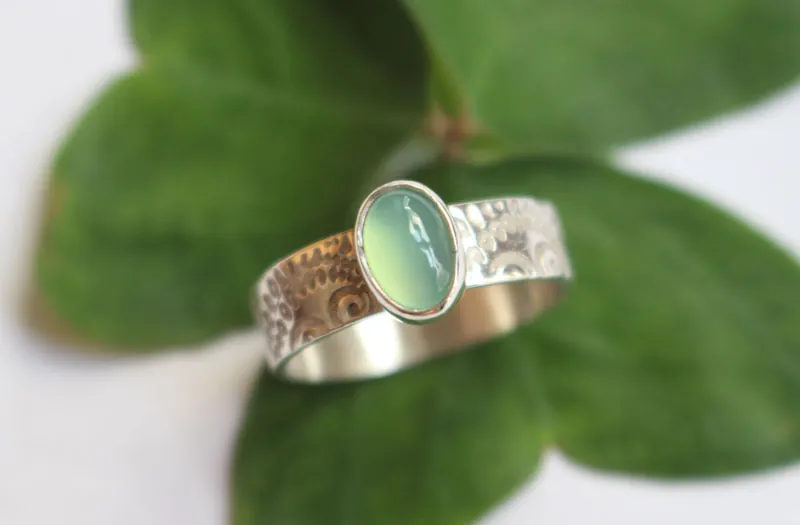 Filicopsida, anillo helecho en plata y crisoprasa