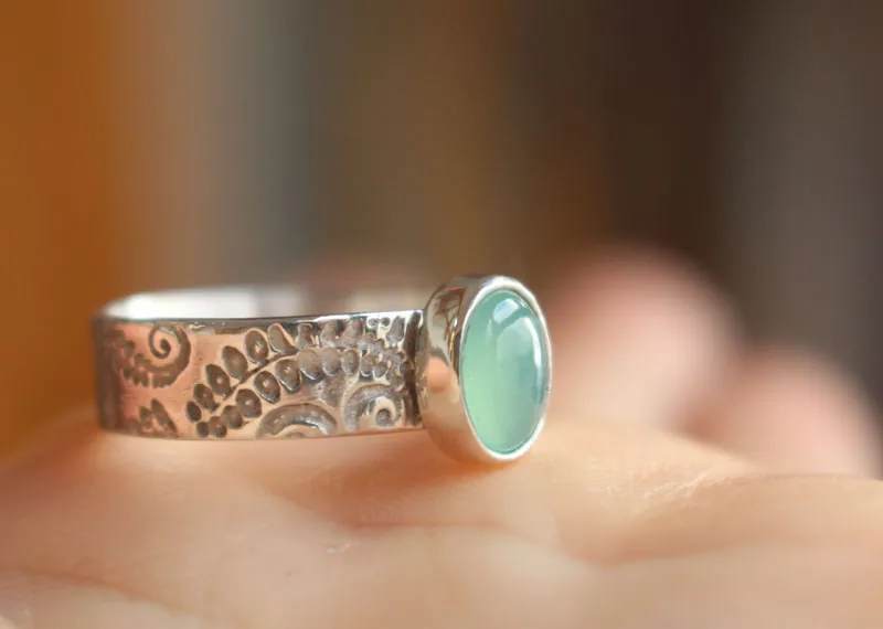 Filicopsida, anillo helecho en plata y crisoprasa