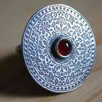 Filis, anillo de mitología griega en plata y cornalina