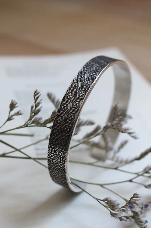 Flor de castaño, pulsera motivo tradicional japonés en plata