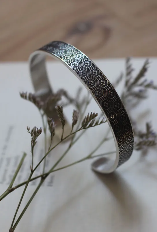 Flor de castaño, pulsera motivo tradicional japonés en plata