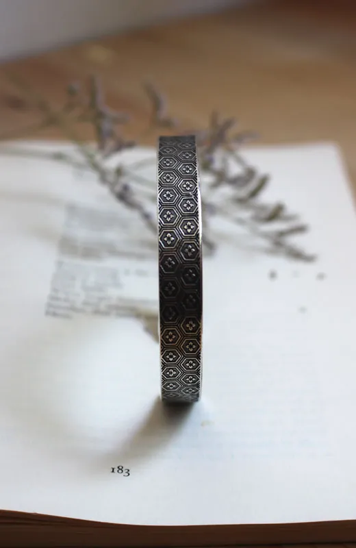 Flor de castaño, pulsera motivo tradicional japonés en plata