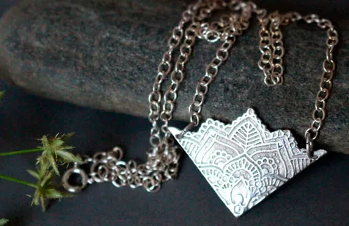 Flor de la vida, collar mandala de loto en plata