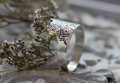 Flor del alma, anillo mandala floral en plata