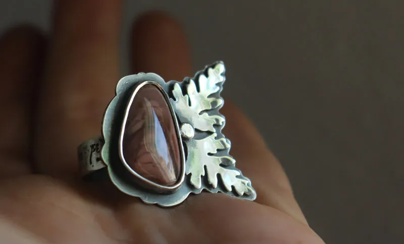 Floración, anillo de crecimiento botánico en plata y jaspe imperial