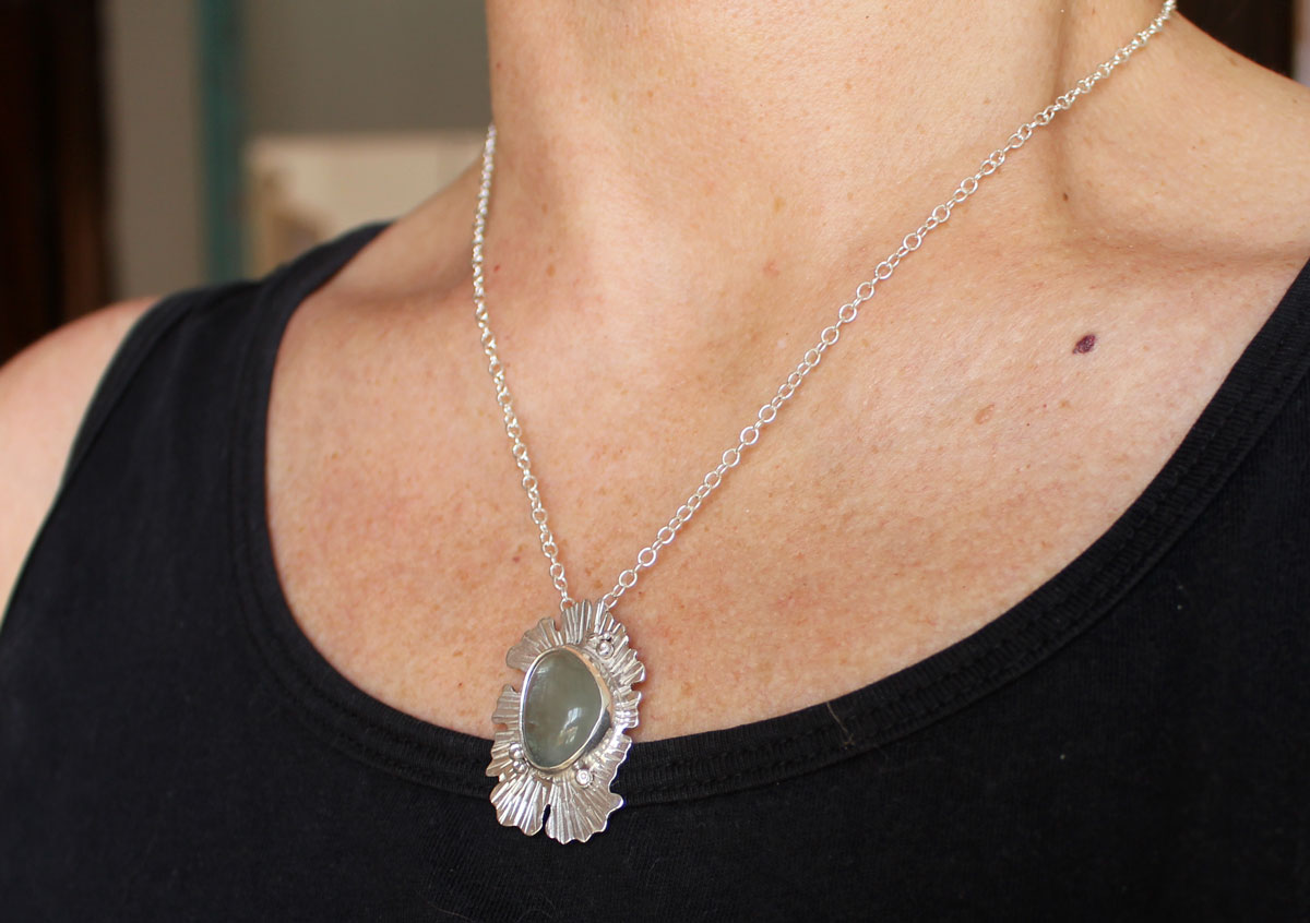 Fluorite lichen, symbiote necklace in silver and fluorite
