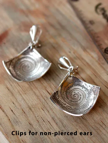 Fósil, aretes Amonitas en plata