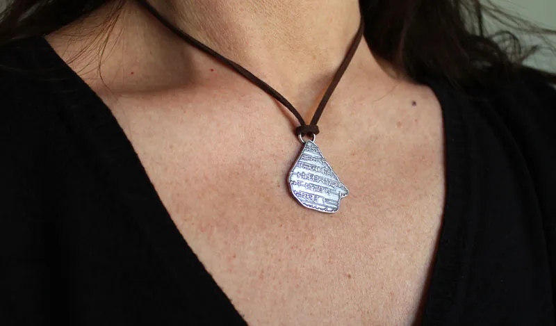 Gilgamesh, collar tablilla cuneiforme mesopotámica en plata