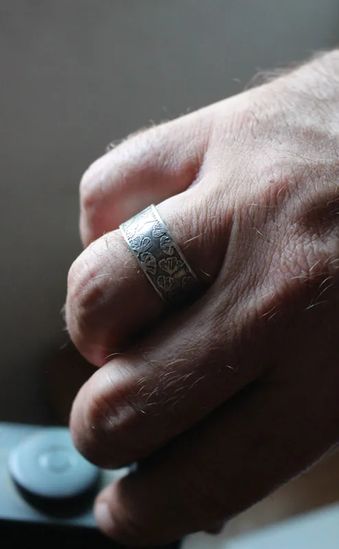 Ginkgo, anillo de hojas japonesas en plata