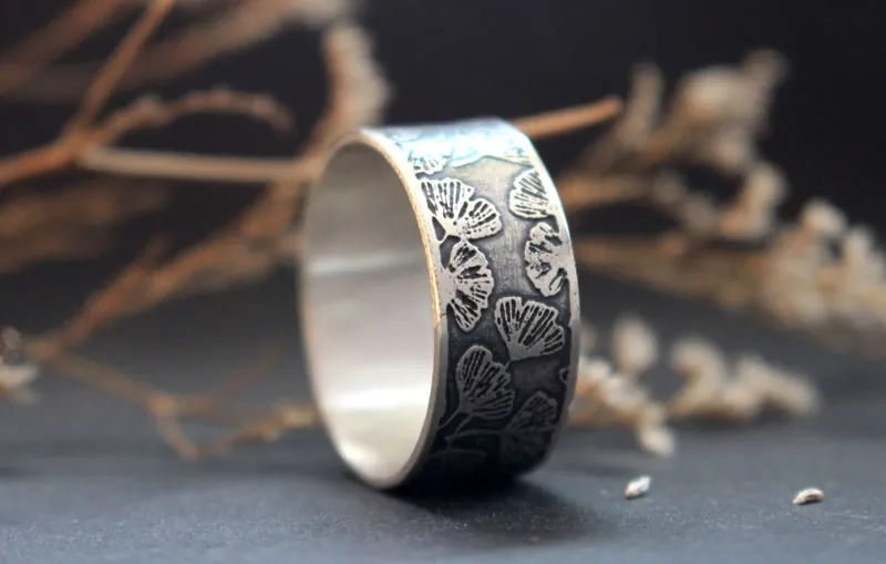 Ginkgo, anillo de hojas japonesas en plata