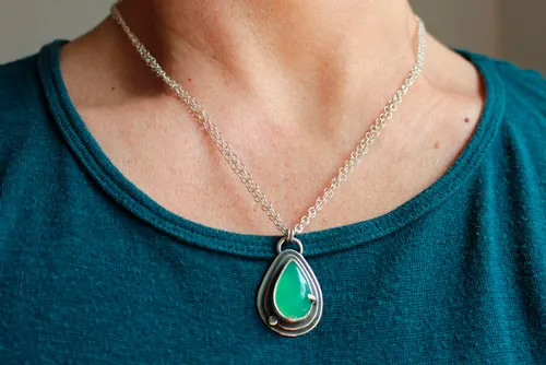 Gota de crisoprasa, collar romántico en plata y crisoprasa