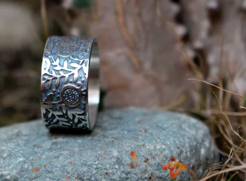 Granada, anillo fruto de abundancia en plata