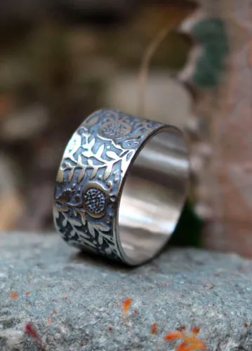 Granada, anillo fruto de abundancia en plata
