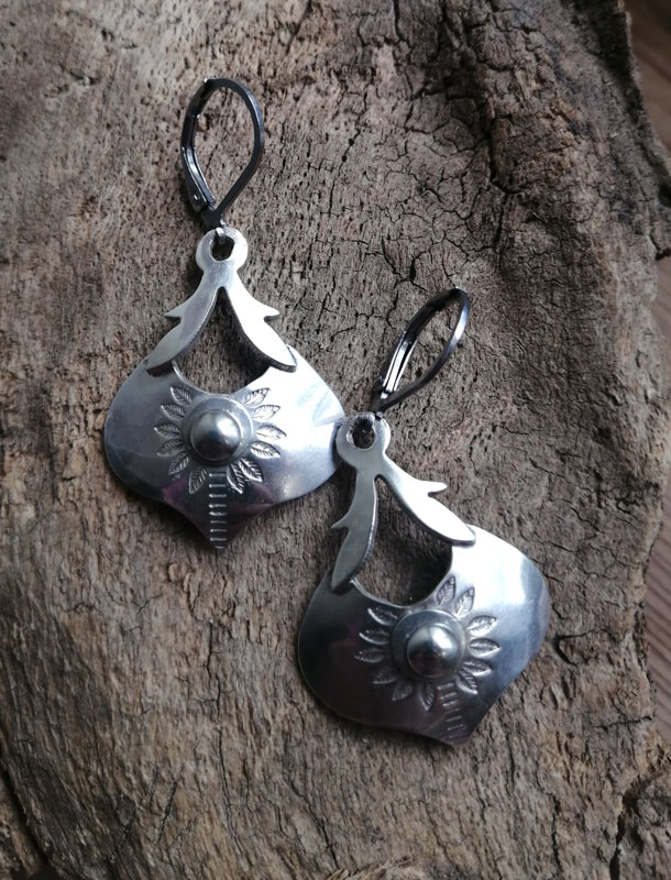 Halo lunar, aretes luna barroca en plata