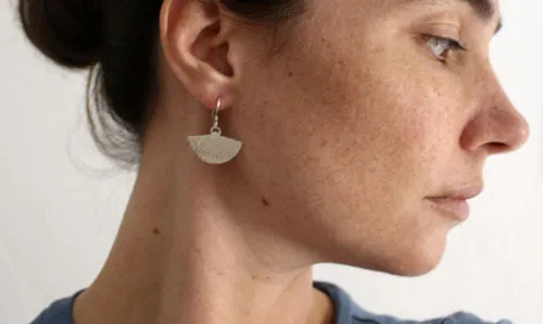 Han’i, aretes abanicos japoneses en plata