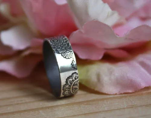 Hanae, anillo flor de cachemira en plata
