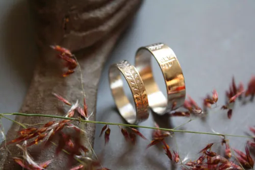Harmonía vegetal, anillo de matrimonio botánico en plata