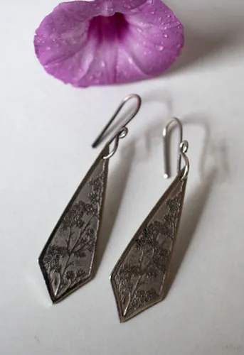 Haruna, aretes de ramas de cerezo japonés en plata