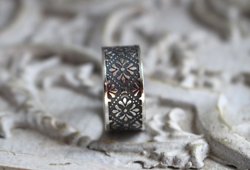 Helorian, medieval flower silver ring