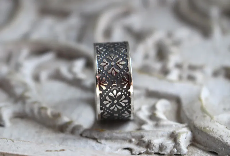 Helorian, anillo flor medieval en plata