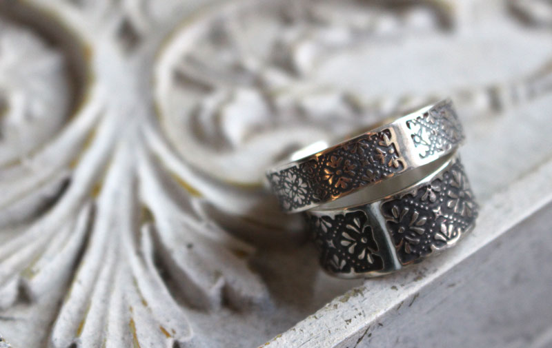 Helorian, medieval flower silver ring