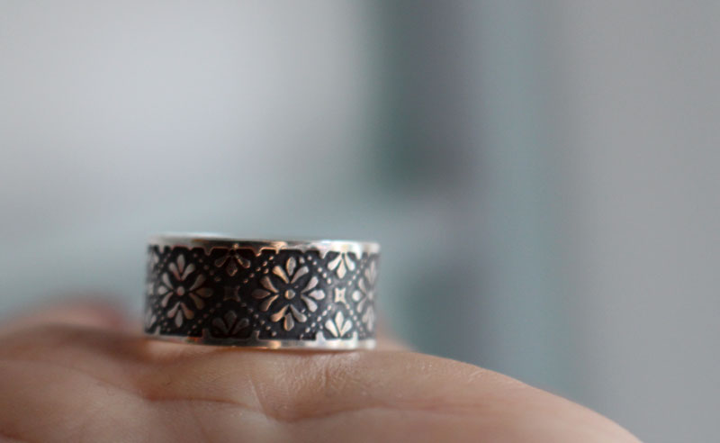 Helorian, medieval flower silver ring