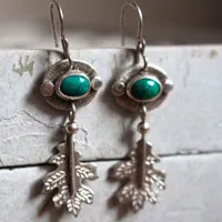 Hoja de cristal, aretes botánicas en plata y crisocola