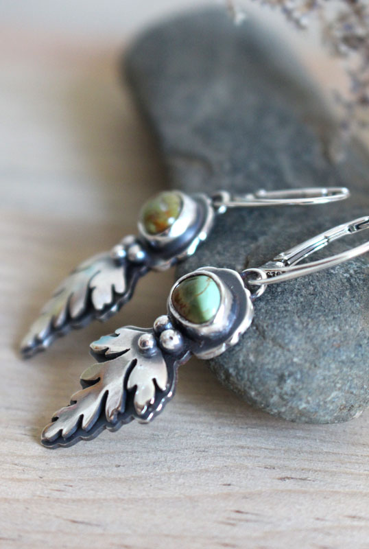 Hojas de corteza, aretes botánicos celtas en plata y turquesa