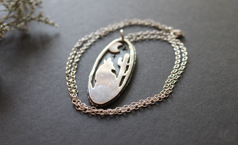 Howling at the moon, desert coyote necklace in sterling silver