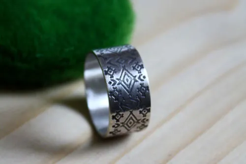 Huichol, anillo geométrico tribal mexicano en plata