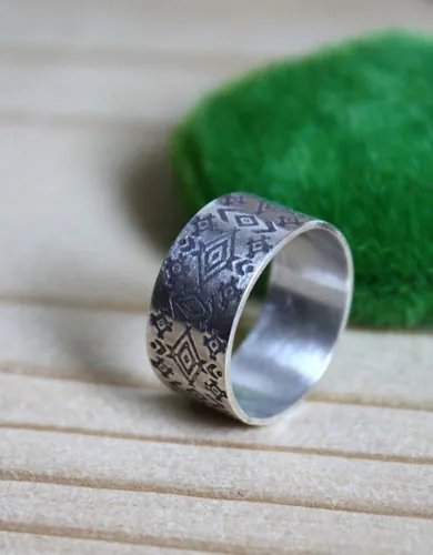 Huichol, anillo geométrico tribal mexicano en plata