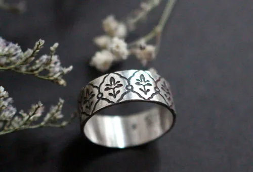 Iris, anillo flor art nouveau en plata