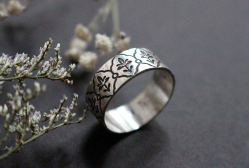 Iris, anillo flor art nouveau en plata
