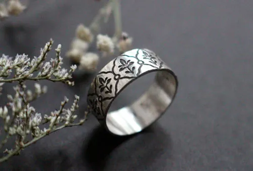 Iris, anillo flor art nouveau en plata